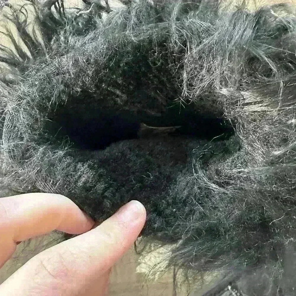 UGG Mongolian Short Boots Black 6 Super Fun Soft 37 - Picture 11 of 16